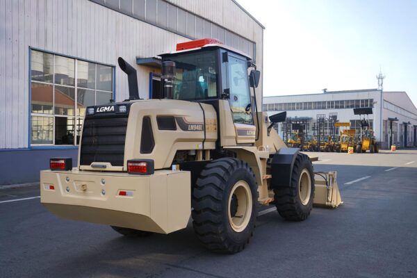 LGMA LM946L | 8T Compact Wheel Loader - Image 3