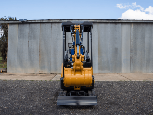 LGMA LZ10 | Kubota Engine | 0.8T Mini Excavator - Image 4